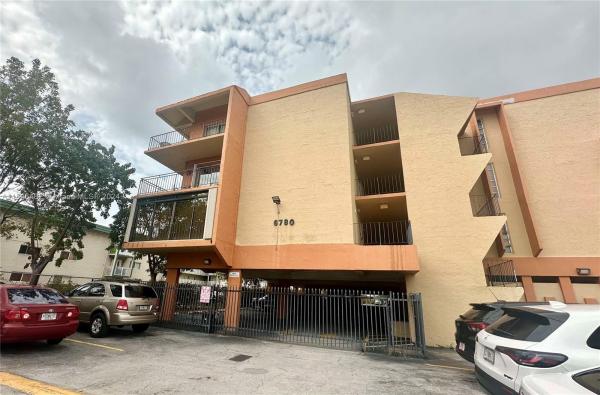 International, 6780 W 2nd Ct #214, Hialeah, Florida 33012, image 1