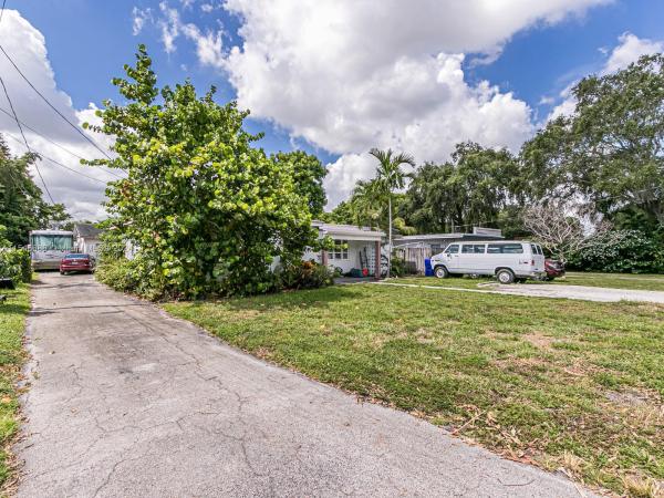 Hollywood Terrace, 2634 Garfield St, Hollywood, Florida 33020, image 2