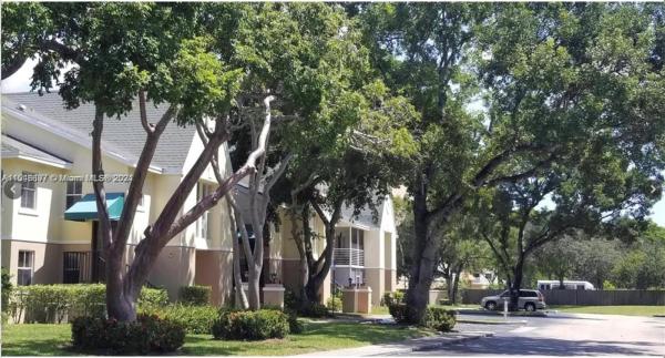 Breezes At Palm-Aire, 2805 N Course Dr #208, Pompano Beach, Florida 33069, image 1