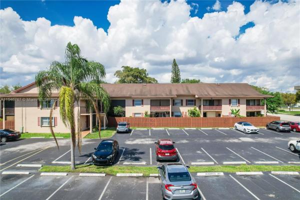 Pine Grove, 11277 SW 88th St #106K, Kendall, Florida 33176, image 3