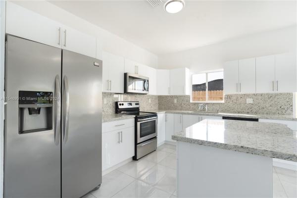 Silver Palm Lake, 23004 SW 107th Pl, Richmond Heights, Florida 33170, image 1