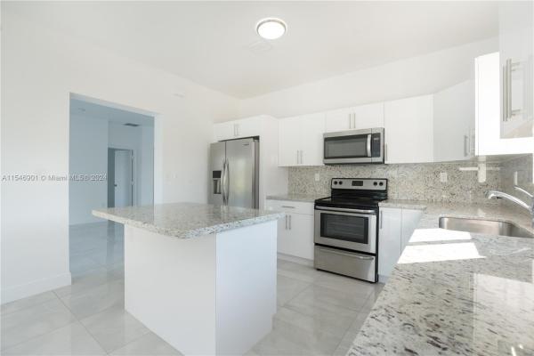 Silver Palm Lake, 23004 SW 107th Pl, Princeton, Florida 33170, image 3