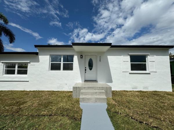 Newport, 725 NW 10th St, Homestead, Florida 33030, image 3