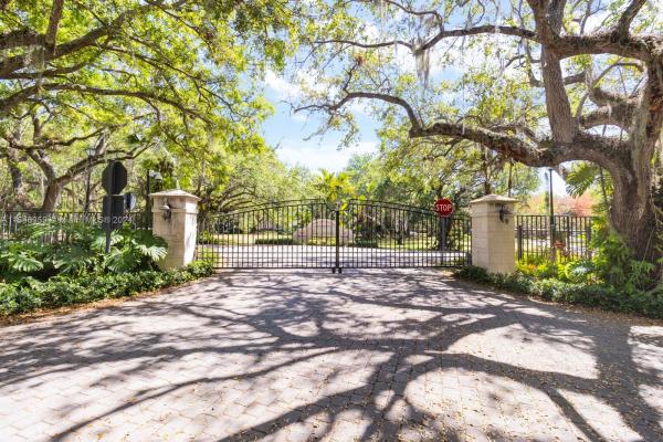 Smathers Four Fillies Farm, 11409 Smathers Cir, Pinecrest, Florida 33156, image 3