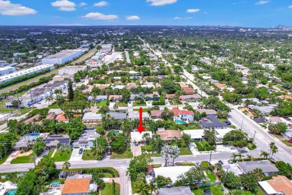 Verena Park, 1401 NE 14th St, Fort Lauderdale, Florida 33304, image 2