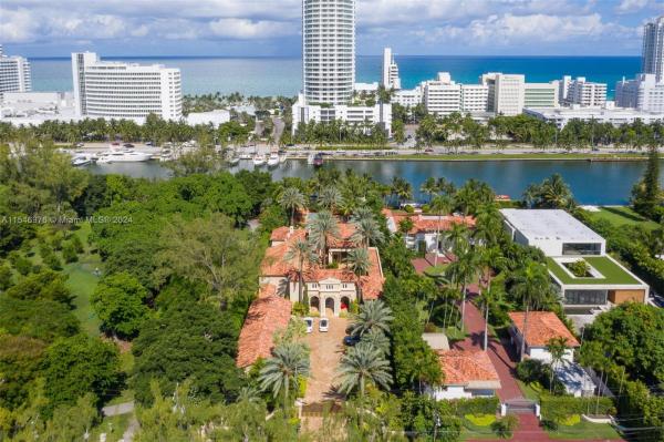 Flamingo Bay, 4411 Pine Tree Dr, Miami Beach, Florida 33140, image 1
