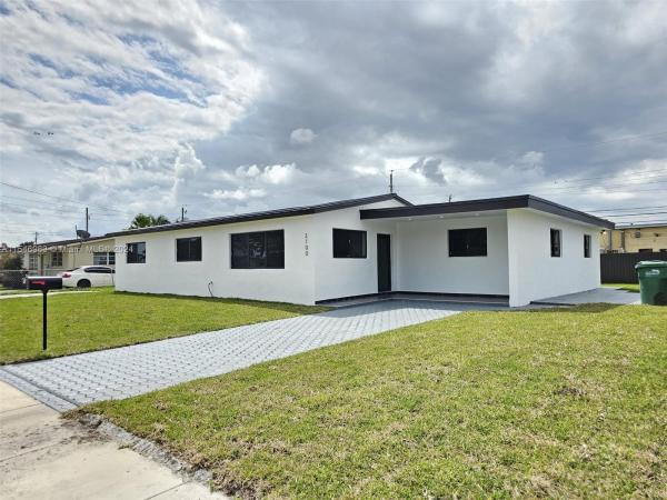 Macson Heights, 3100 SW 106th Ave, University Park, Florida 33165, image 3