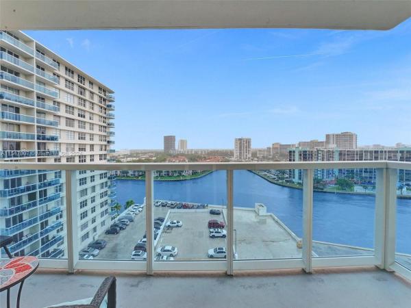 The Hallmark Of Hollywood, 3800 S Ocean Dr #1122, Hollywood, Florida 33019, image 1