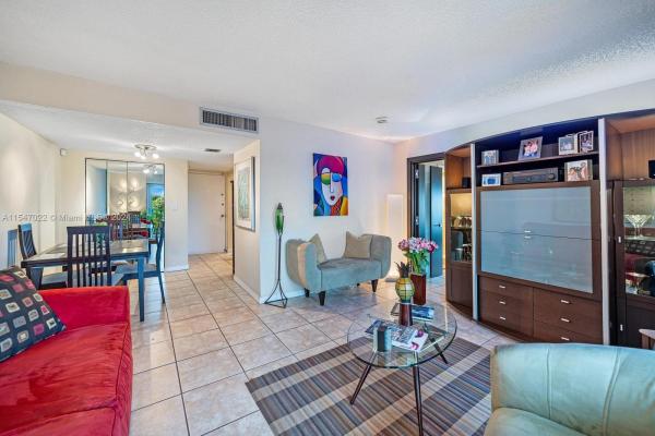 Baycourt Towers, 899 West Ave #4A, Miami Beach, Florida 33139, image 1