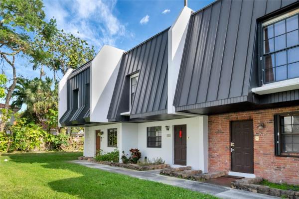 Miller Sixty-Seven Townhouses, 6667 Miller Dr #5, South Miami, Florida 33155, image 3