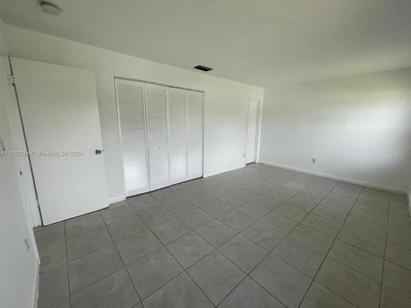 Devon Aire Villas, The Crossings, Florida 33186, image 3