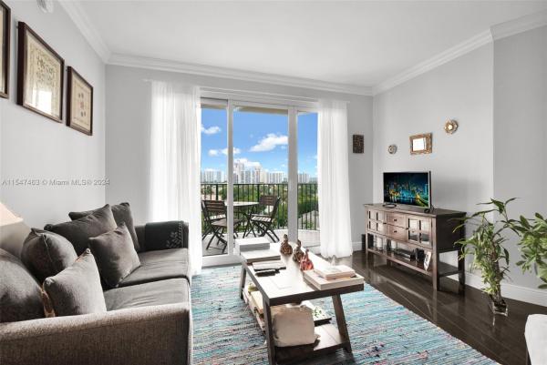 Turnberry Village South Tower, 19900 E Country Club Dr #1007, Aventura, Florida 33180, image 1