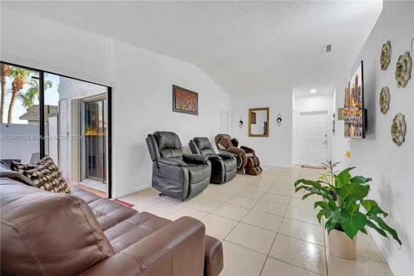 Westwind Lakes Garden Homes, 6537 SW 152nd Pl #2-37, Kendall West, Florida 33193, image 1