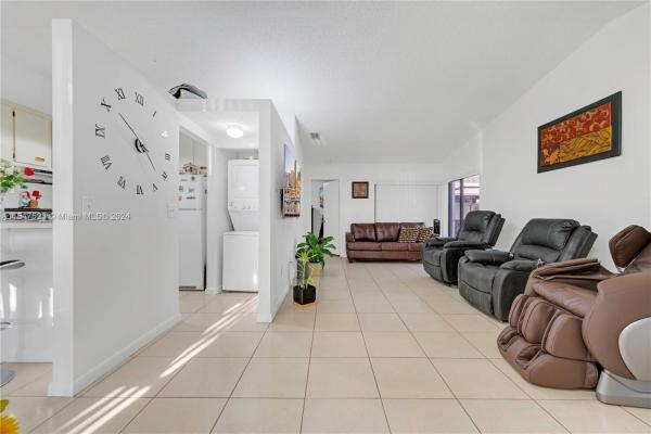Westwind Lakes Garden Homes, 6537 SW 152nd Pl #2-37, Kendall West, Florida 33193, image 2