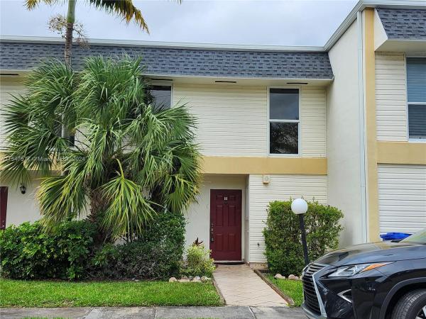 Hollywood Gardens, 3321 Raleigh St #3H, Hollywood, Florida 33021, image 1