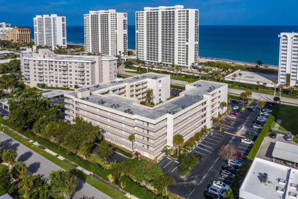 Boca South, 2929 S Ocean Blvd #302, Boca Raton, Florida 33432, image 1