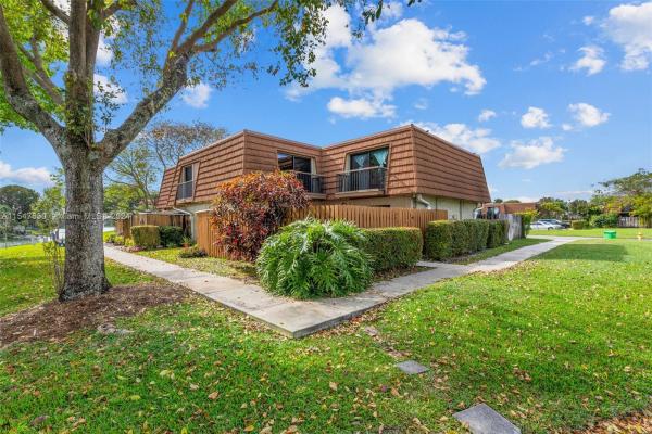 Evergreen Lakes, 9406 NW 48th St, Sunrise, Florida 33351, image 1