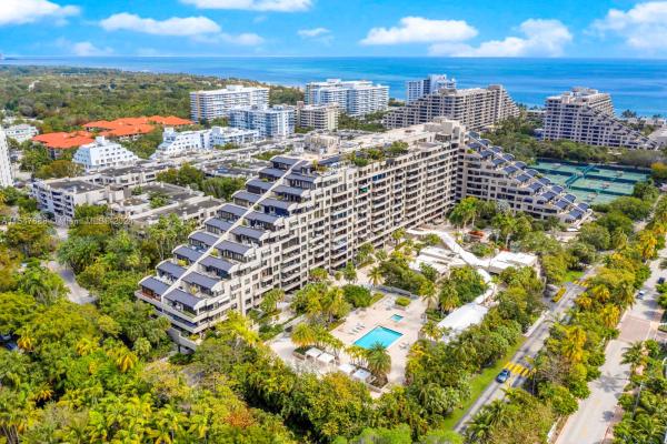 The EmeraldBay At Key Colony, 151 Crandon Blvd #934, Key Biscayne, Florida 33149, image 2
