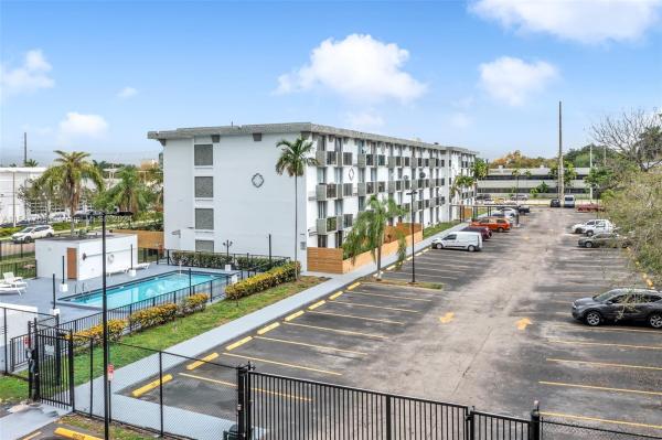 Golden Gate, 16450 NW 2nd Ave #315, Golden Glades, Florida 33169, image 3