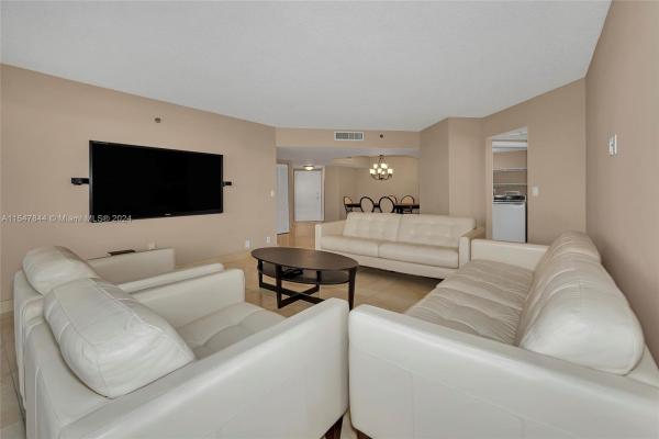 Harbor Tower At The Waterways, 3598 Yacht Club Dr #702, Aventura, Florida 33180, image 3