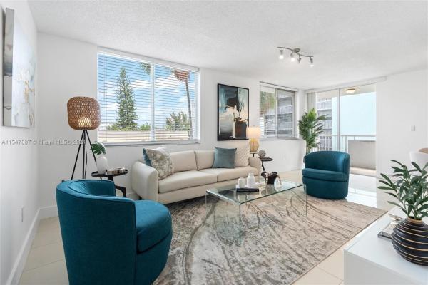 Las Delicias, 7601 Dickens Ave #301, Miami Beach, Florida 33141, image 1