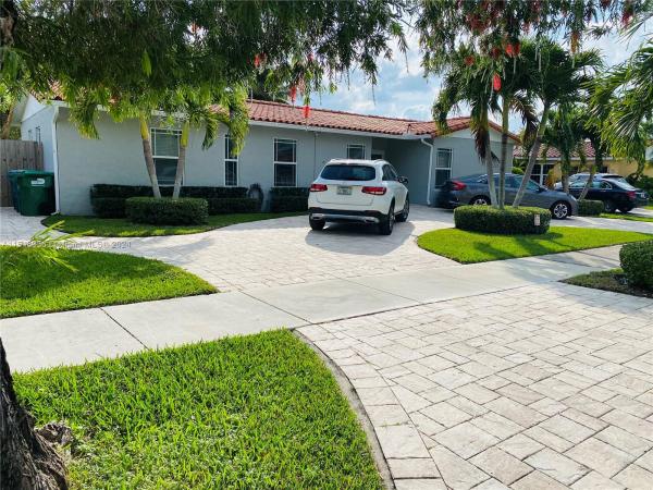 Snapper Creek Villas, 10800 SW 67th Dr, Sunset, Florida 33173, image 3