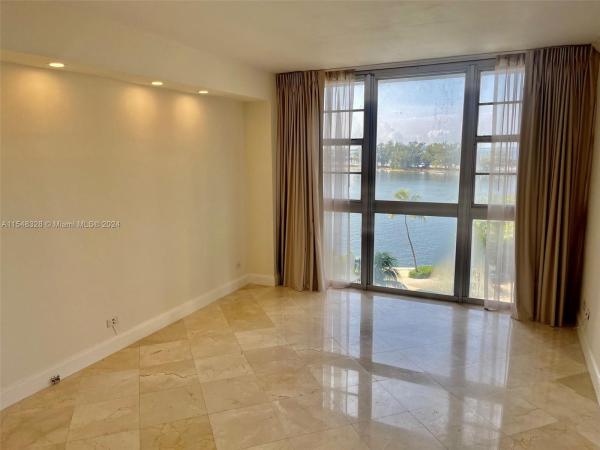 Brickell Townhouse, 2451 Brickell Ave #6T, Miami, Florida 33129, image 2
