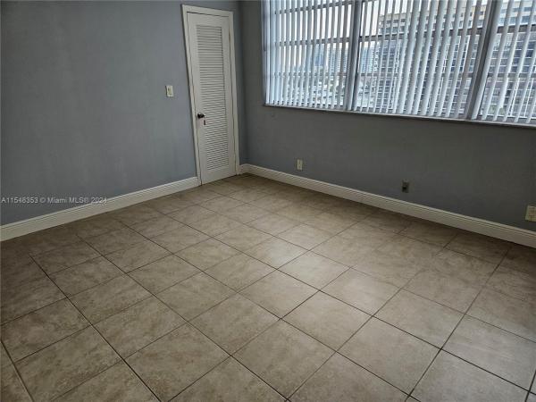 Ashleigh House, 3113 S Ocean Dr #904, Hallandale Beach, Florida 33009, image 1