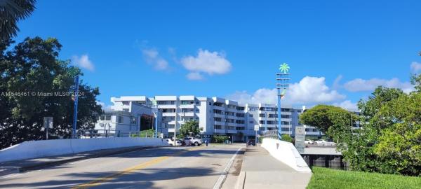 Parkview Plaza, 7300 Wayne Ave #408, Miami Beach, Florida 33141, image 3