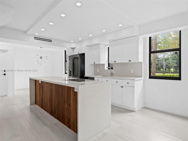 Villa Dorada, 20200 W Country Club Dr #106, Aventura, Florida 33180, image 3