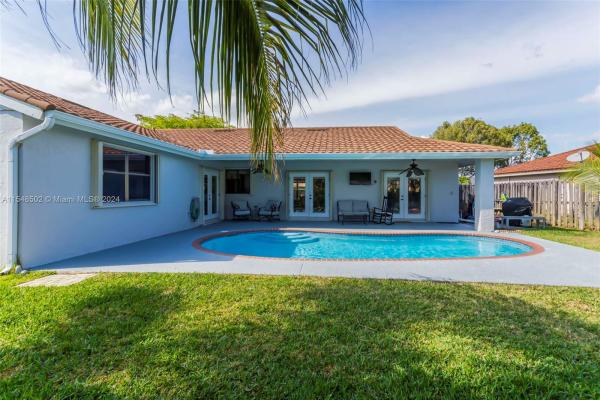 Falcon's Lea, 15030 E Falcons Lea Dr, Davie, Florida 33331, image 3