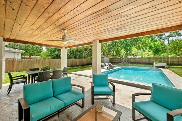 Arch Creek Estates, 1440 NE 149th St, Golden Glades, Florida 33161, image 1