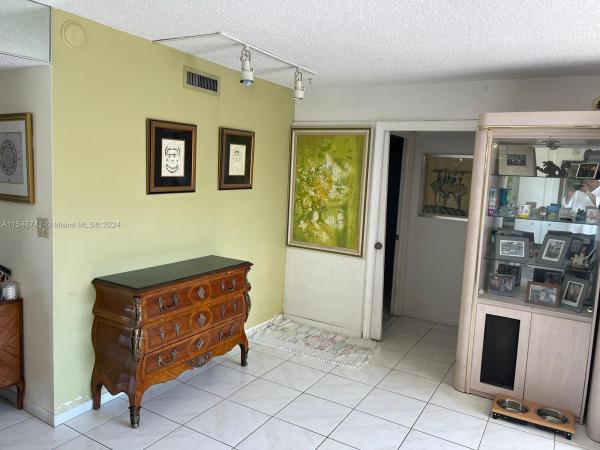 Wilshire, 1300 NE Miami Gardens Dr #801E, Ojus, Florida 33179, image 2
