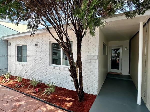 Westhaven Heights, 6521 W 16th Ave #6521, Hialeah, Florida 33012, image 1