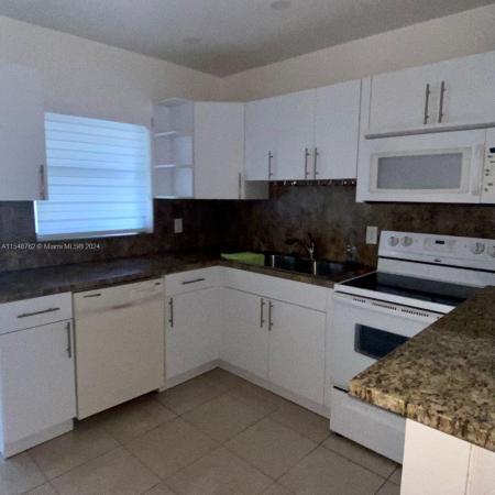 Weidlings, 1019 N 63rd Ave, Hollywood, Florida 33024, image 3