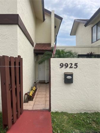 Spring Lakes Village, 9925 NW 6th Ln #9925, Fountainebleau, Florida 33172, image 3
