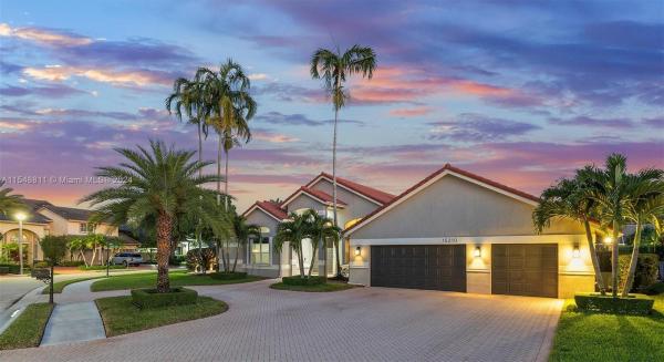 The Laurels, 15210 N Laurel Ln N, Pembroke Pines, Florida 33027, image 1