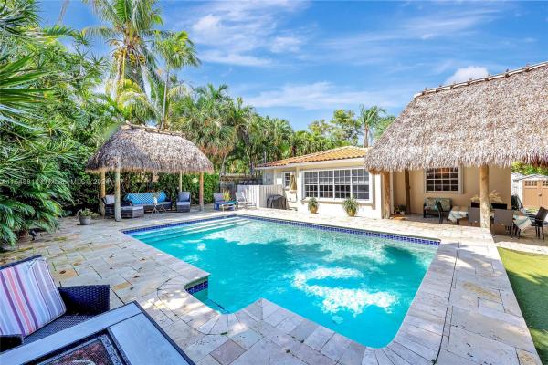New Belle Meade, 960 NE 74th St, Miami, Florida 33138, image 1