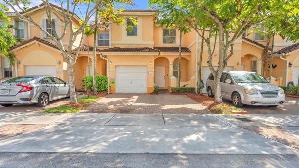 Kendall Breeze South, 12453 SW 125th Ct, Kendall, Florida 33186, image 3