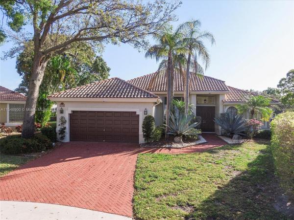 Lexington Estates, 22286 Tupelo Pl, Boca Raton, Florida 33428, image 2