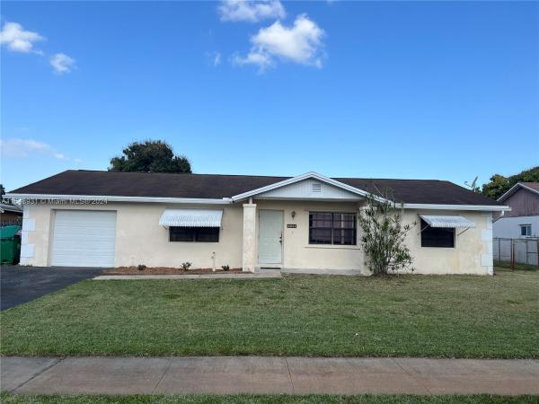 Orange Tree Lakes, 1011 SW 127th Ter, Davie, Florida 33325, image 1