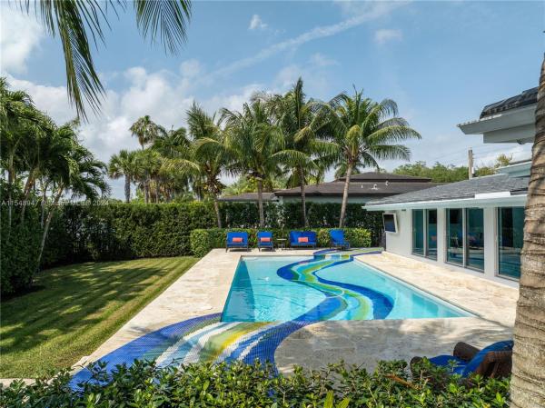 Riviera, 4950 Riviera Dr, Coral Gables, Florida 33146, image 2
