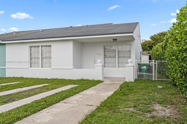 Golf Villas, 8335 SW 10th Ter, Westchester, Florida 33144, image 1