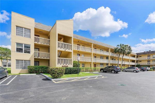 Bermuda Club, 6050 NW 64th Ave #204, Tamarac, Florida 33319, image 1