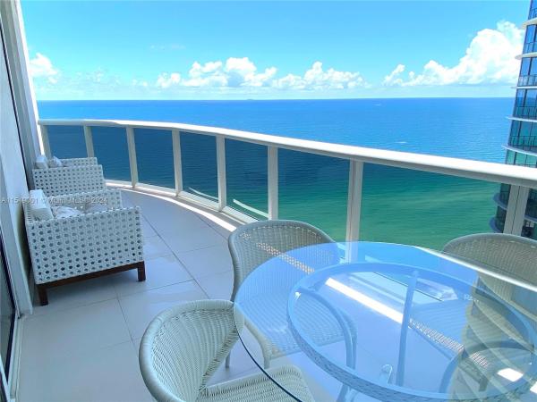 Tdr Tower 3, 15811 Collins Ave #2402, Sunny Isles Beach, Florida 33160, image 2
