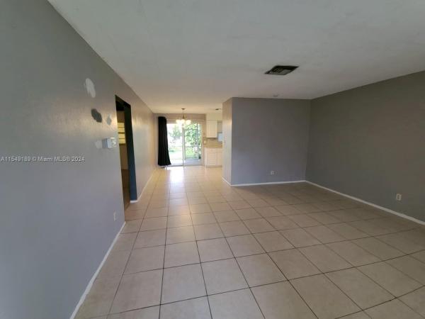 Sunshine Villas, 5321 NW 16th Ct, Lauderhill, Florida 33313, image 3