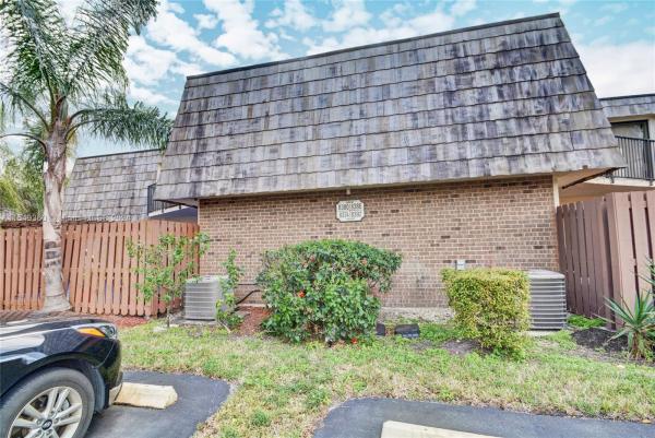 Village At Coral Lake, 8386 S Coral Cir, North Lauderdale, Florida 33068, image 2