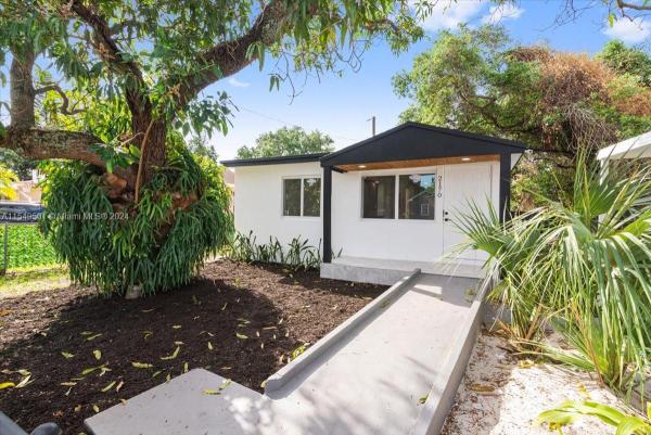 Everglades Avenue Heights, 2170 NW 84th St, West Little River, Florida 33147, image 2
