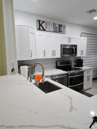 Parkview, Pembroke Pines, Florida 33028, image 2