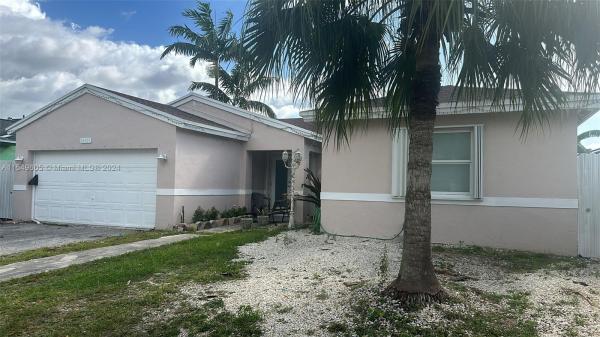 26521 SW 128th Ct, Unincorporated Dade County, Florida 33032, image 3